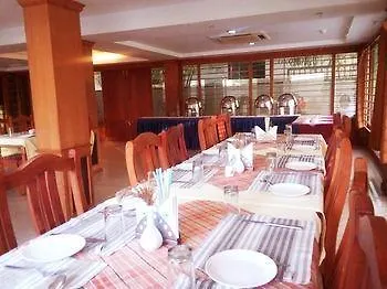 فندق Vedanta Wake Up - Ernakulam North Station Kochi 3*,  الهند
