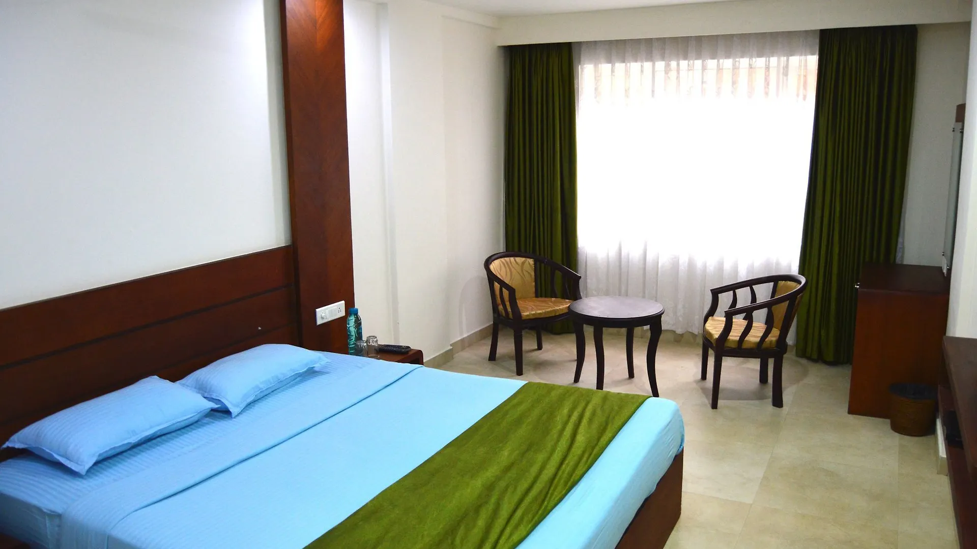 فندق Vedanta Wake Up - Ernakulam North Station Kochi الهند